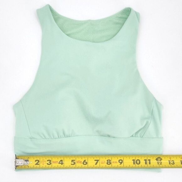 All In Motion Cropped Workout Tank  Womens Small Green Sports Bra Back Cut Out - Picture 6 of 8
